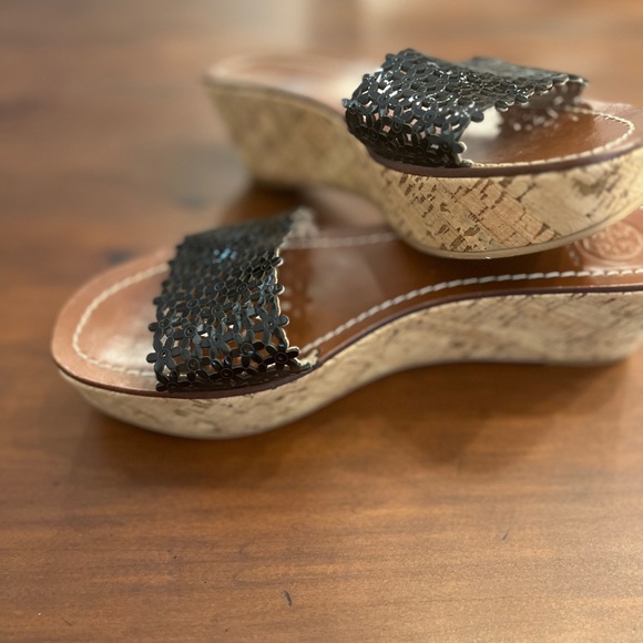 TORY BURCH Cork Wedge Black Leather Heel Sandal - Picture 6 of 15